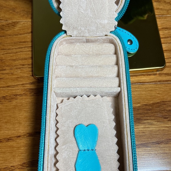 Rowallan jewelry case in Tiffany blue - Picture 10 of 11